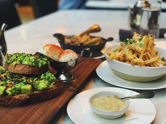 3401 Dufferin St, Toronto, ON M6A 2T9