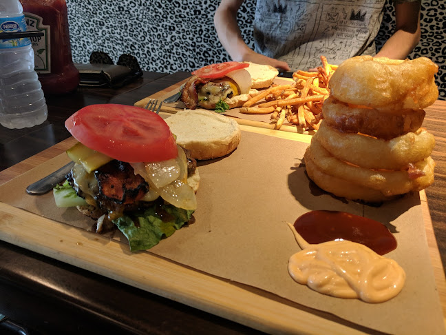 5100 Rutherford Rd, Woodbridge, ON L4H 2J2