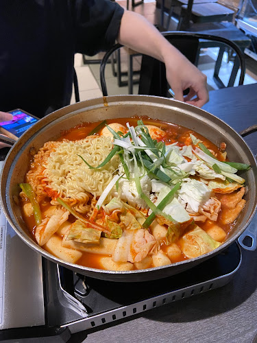 Midam Cafe & Bistro - Hospitality and gastronomy