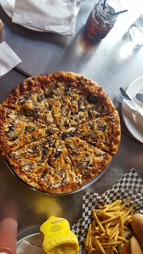 Yank's Old Niagara Bar & Grill