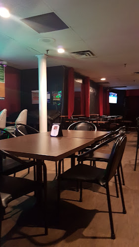 Opinii despre Leah's Bar and Grill în Red Deer - Hospitality and gastronomy