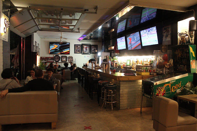 Rivals Sports Pub - Toronto