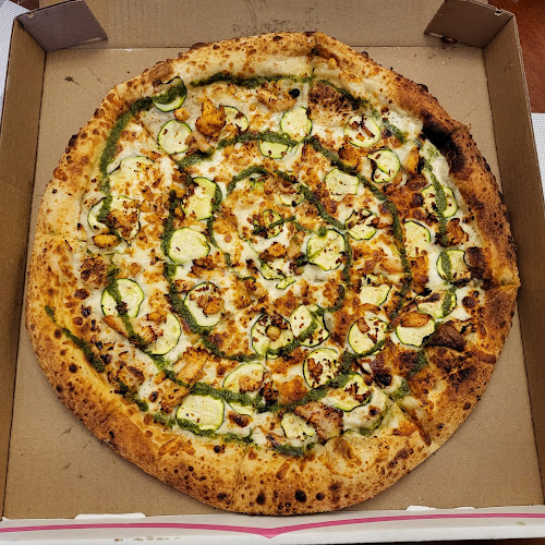 419 Parliament St, Toronto, ON M5A 3A1