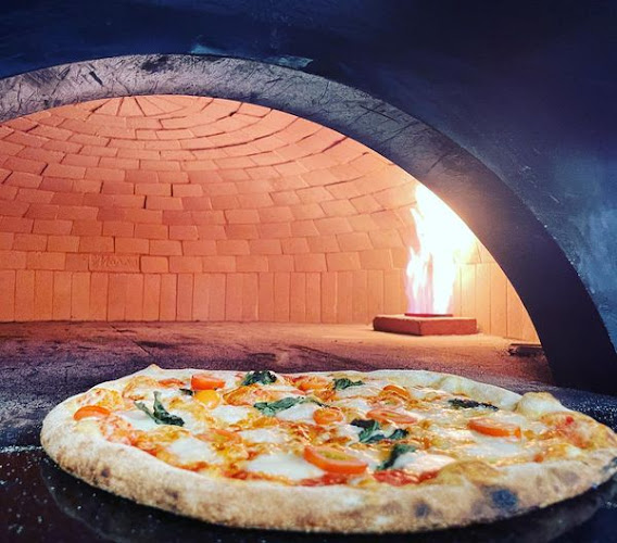 Comentarii opinii despre Captain's Oven Pizza Vancouver