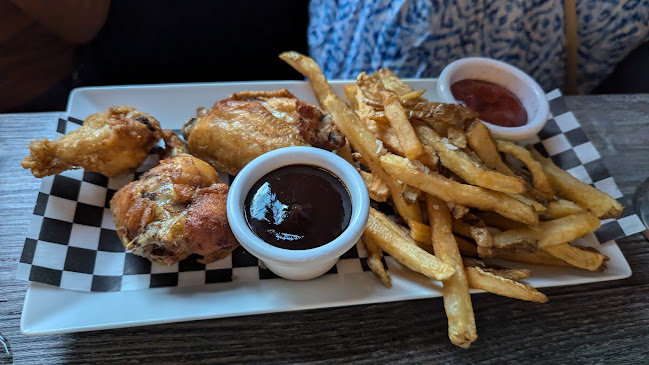 Comentarii opinii despre Grillicious Restaurant & Wine Bar