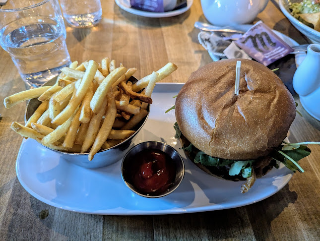 Comentarii opinii despre Tap & Barrel • Olympic Village