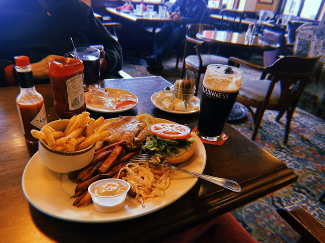 The Red Lion Bar & Grill - Hospitality and gastronomy