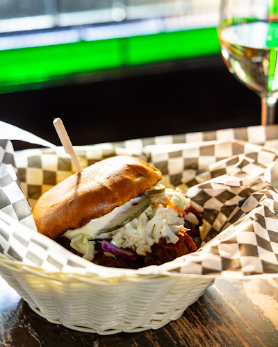 Comentarii opinii despre St. James Corner Restaurant & Irish Pub