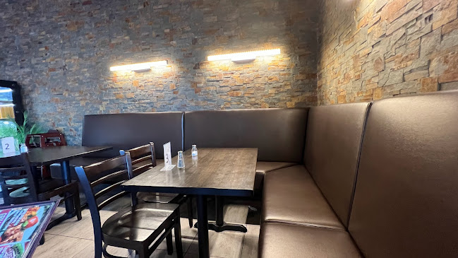 814 Brant St, Burlington, ON L7R 2J5