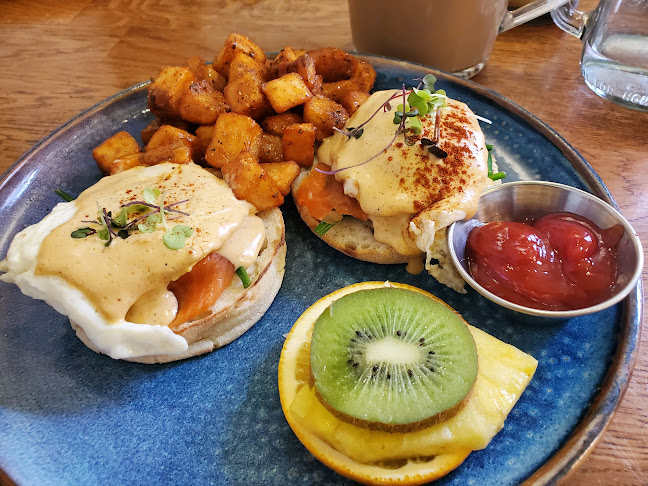 10750 124 St, Edmonton, AB T5M 0H1