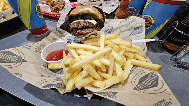 Opinii despre Fatburger Blairmore în Saskatoon - Hospitality and gastronomy