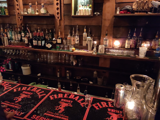 7 Alexander St, Vancouver, BC V6A 1E9