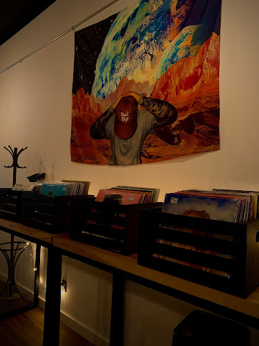 Comentarii opinii despre Void Vinyl