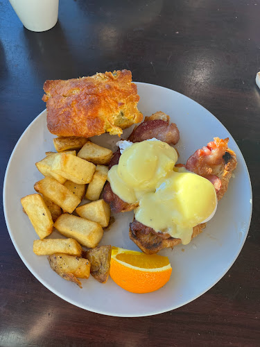 Home Time Bar-B-Que and Bakery - Brooks