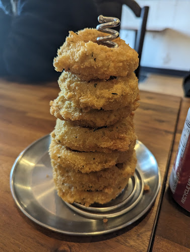 477 Wallace St A, Nanaimo, BC V9R 5B7