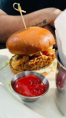 Browns Socialhouse Windermere - Edmonton