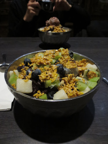 Midam Cafe & Bistro - Hospitality and gastronomy