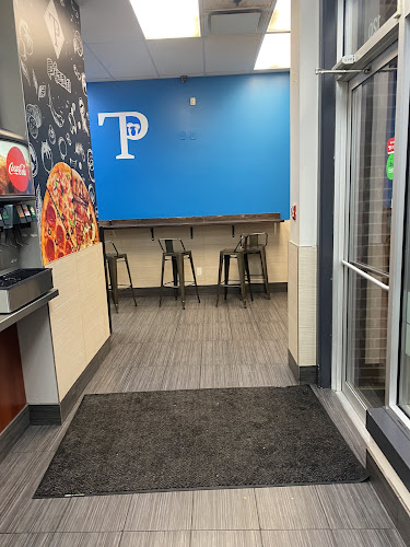 Tossing Pizzeria - Kelowna