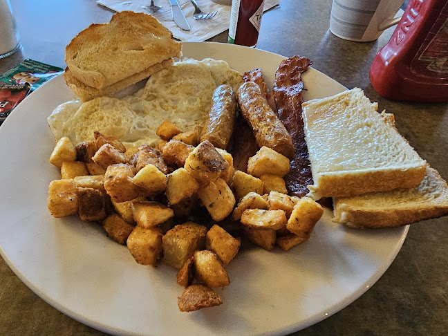 Headquarters Restaurant and Bar - Hospitality and gastronomy