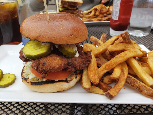 St. James's Gate Toronto - Hospitality and gastronomy