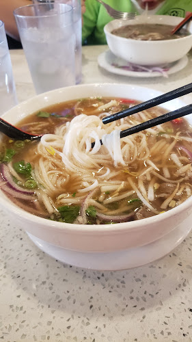 1030 Adelaide St N #8c, London, ON N5Y 2M9