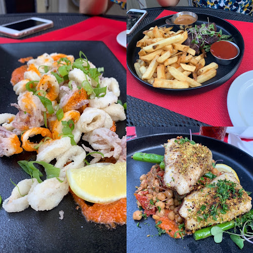 Comentarii opinii despre Black Dog Tavern