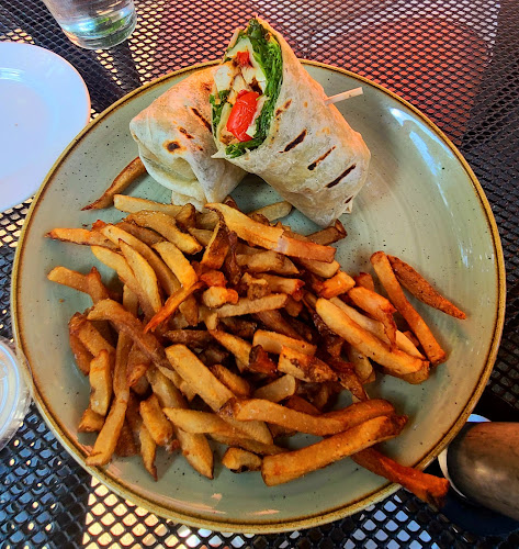 Comentarii opinii despre The Blake House