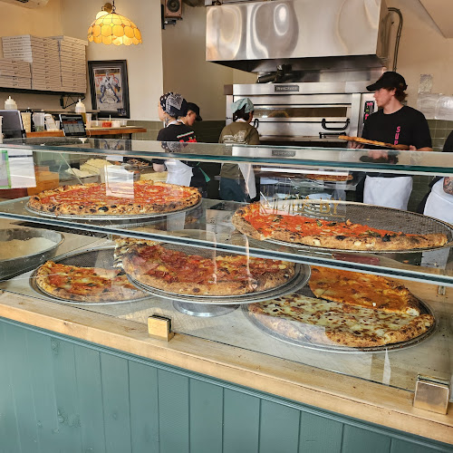 Comentarii opinii despre Pizzeria Badiali