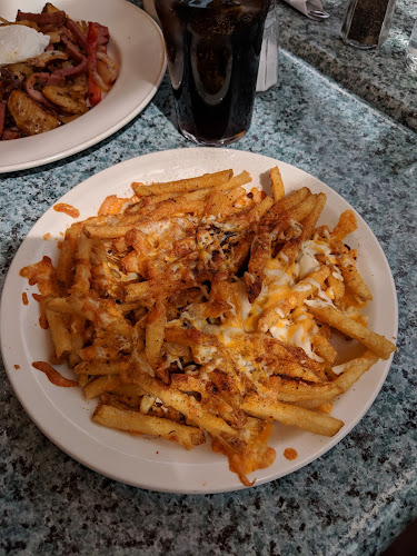 142 Cumberland St, Toronto, ON M5R 1A8