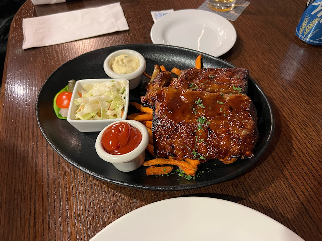 Harold's Kitchen & Bar - Richmond