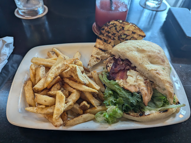 Borealis Grille & Bar (Kitchener) - Kitchener