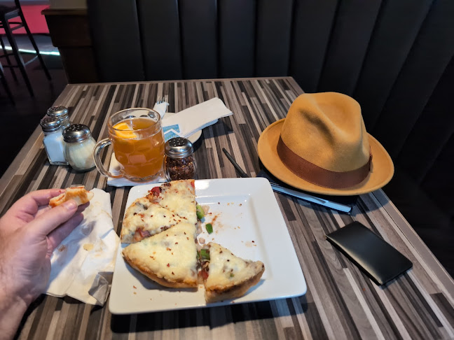 Atlas Pizza & Sports Bar - Hospitality and gastronomy