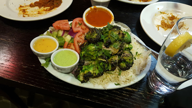 Opinii despre Spice Hut Indian Cuisine. în Swift Current - Hospitality and gastronomy