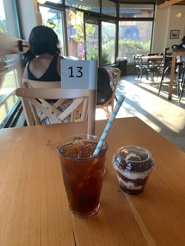 Crema Cafe Bar - West Vancouver