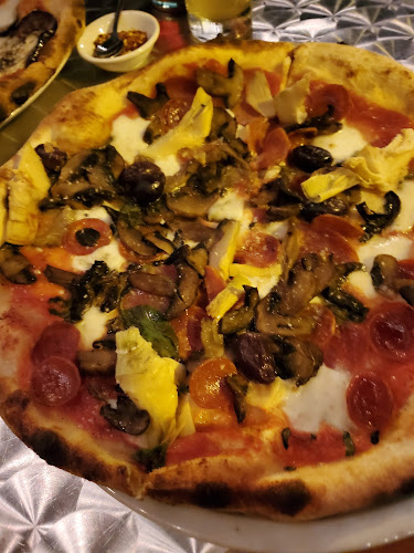 Pizzeria Via Napoli - Hospitality and gastronomy