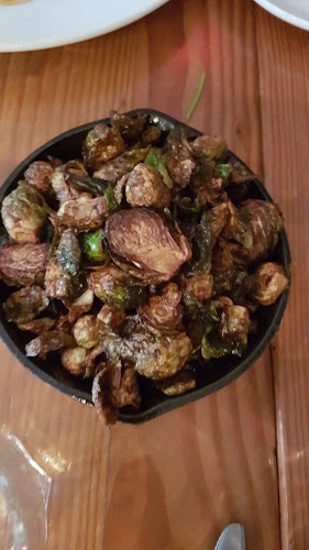 2201 W 1st Ave, Vancouver, BC V6K 1E9