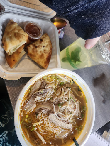 Friends & Neighbours Cafe