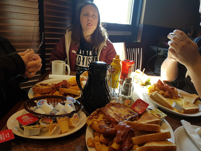 751 Victoria St S, Kitchener, ON N2M 5N4