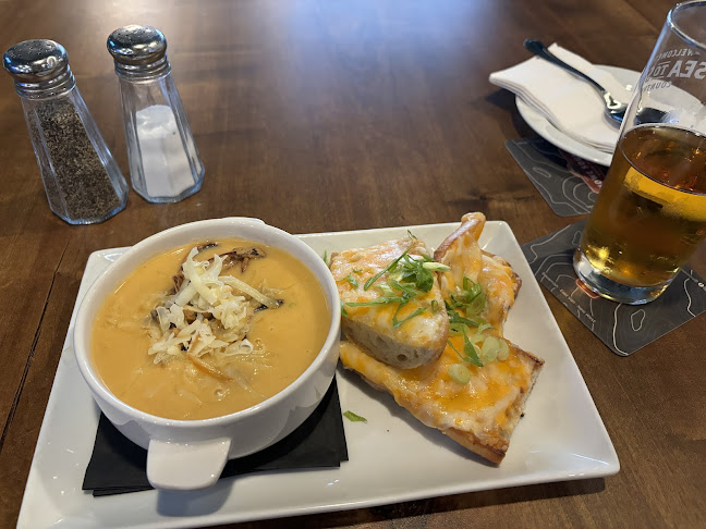 Comentarii opinii despre Howe Sound Taphouse & Kitchen - New West