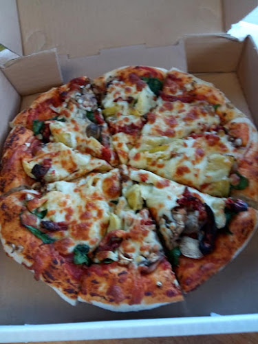 Hornby Island Bakery & Pizzeria - Hornby Island