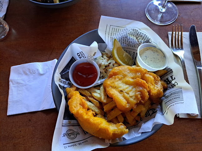 White Spot Ackroyd - Hospitality and gastronomy