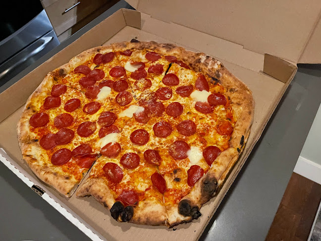 Comentarii opinii despre La Pache Pizza Commercial Drive