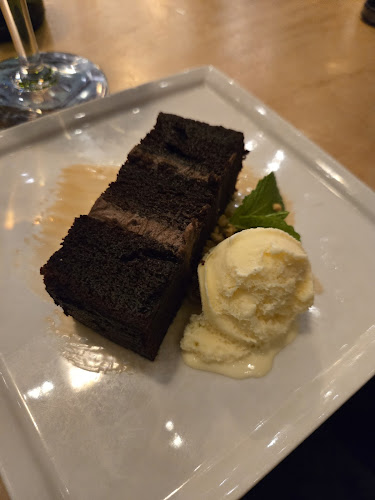 Wildcraft Grill + Long Bar - Hospitality and gastronomy