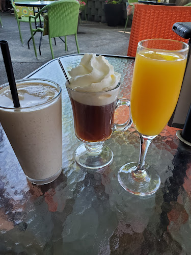 Opinii despre Spoons Diner în Victoria - Hospitality and gastronomy