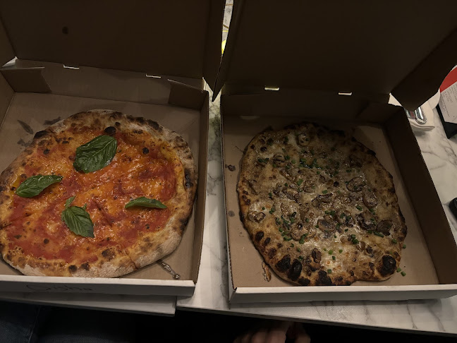 207 Queens Quay W #155, Toronto, ON M5J 1A7