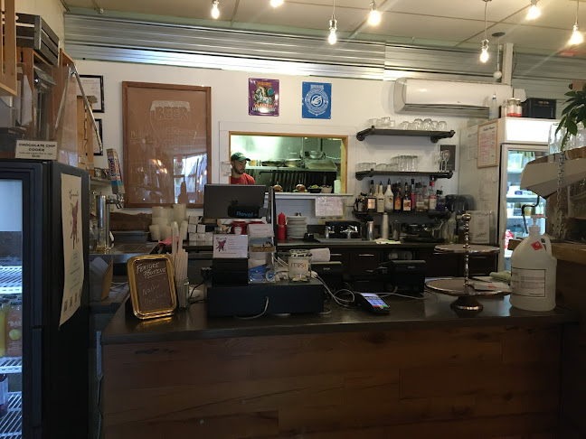 Opinii despre Naked Cafe în Kelowna - Hospitality and gastronomy