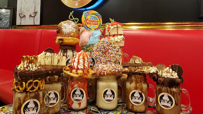 Opinii despre Cones And Characters Oshawa în Oshawa - Hospitality and gastronomy