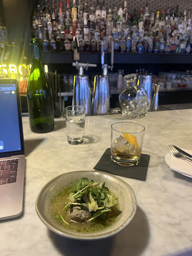 Opinii despre Maiden Lane Wine & Cocktail Bar în Windsor - Hospitality and gastronomy