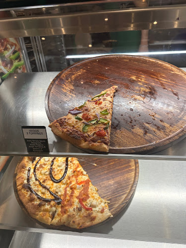 2025 Yonge St, Toronto, ON M4S 2A2