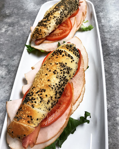 Crazy Lady's Cafeteria + Country style catering